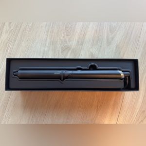 *SOLD OUT* GHD Classic Wave Curling Wand